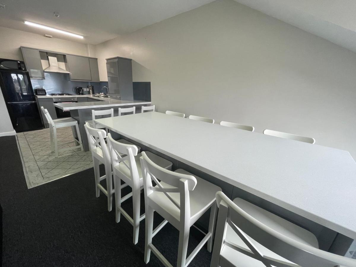 Mays Apartments - 102 Mill Street, Free Parking, 2 Minute Walk To Baltic Market And City Centre - Apartments Sleep 1-10 Guests 리버풀 외부 사진