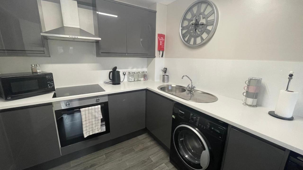 Mays Apartments - 102 Mill Street, Free Parking, 2 Minute Walk To Baltic Market And City Centre - Apartments Sleep 1-10 Guests 리버풀 외부 사진