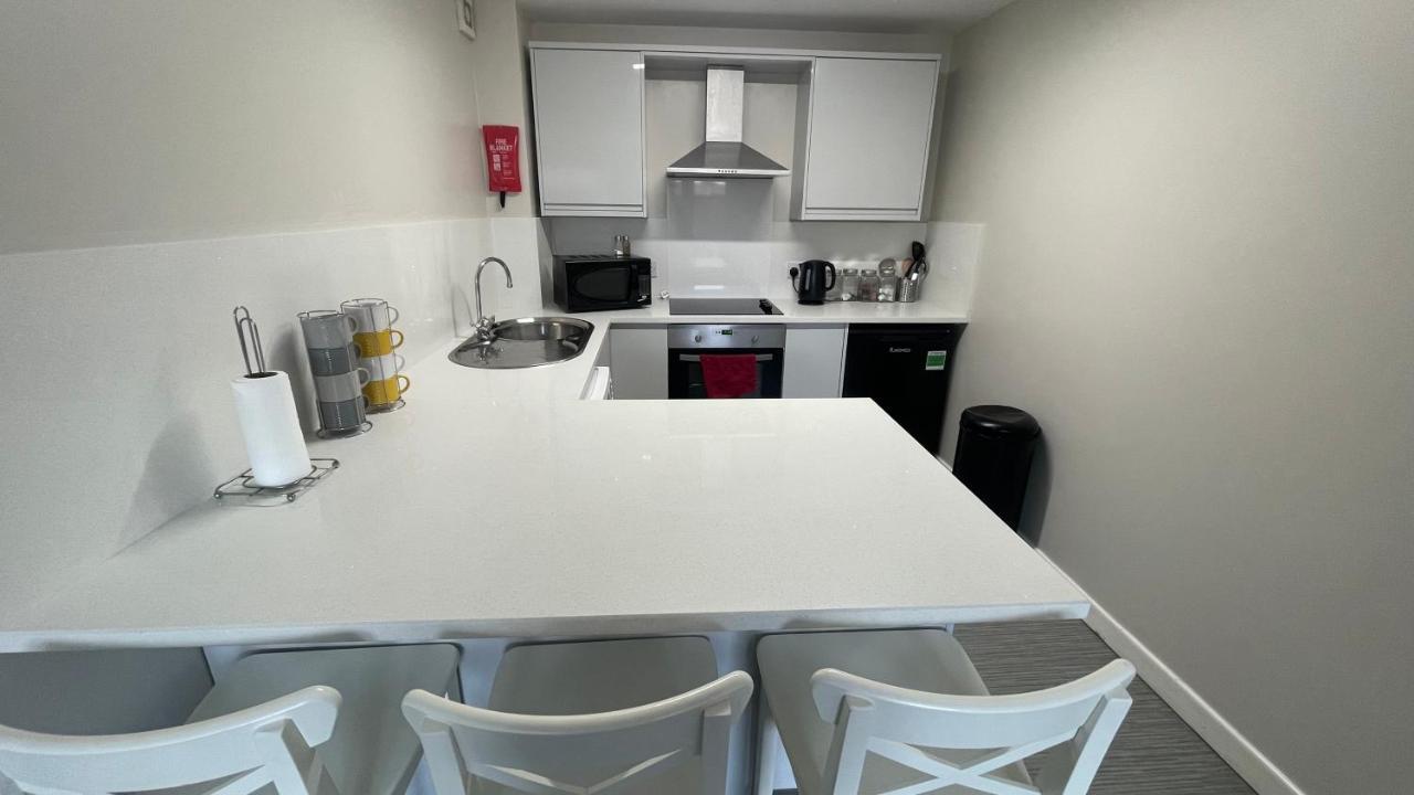 Mays Apartments - 102 Mill Street, Free Parking, 2 Minute Walk To Baltic Market And City Centre - Apartments Sleep 1-10 Guests 리버풀 외부 사진