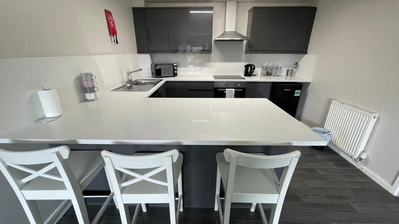 Mays Apartments - 102 Mill Street, Free Parking, 2 Minute Walk To Baltic Market And City Centre - Apartments Sleep 1-10 Guests 리버풀 외부 사진