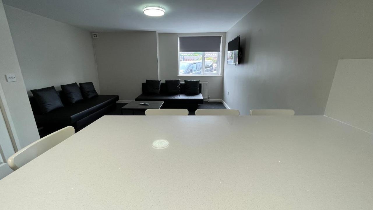 Mays Apartments - 102 Mill Street, Free Parking, 2 Minute Walk To Baltic Market And City Centre - Apartments Sleep 1-10 Guests 리버풀 외부 사진
