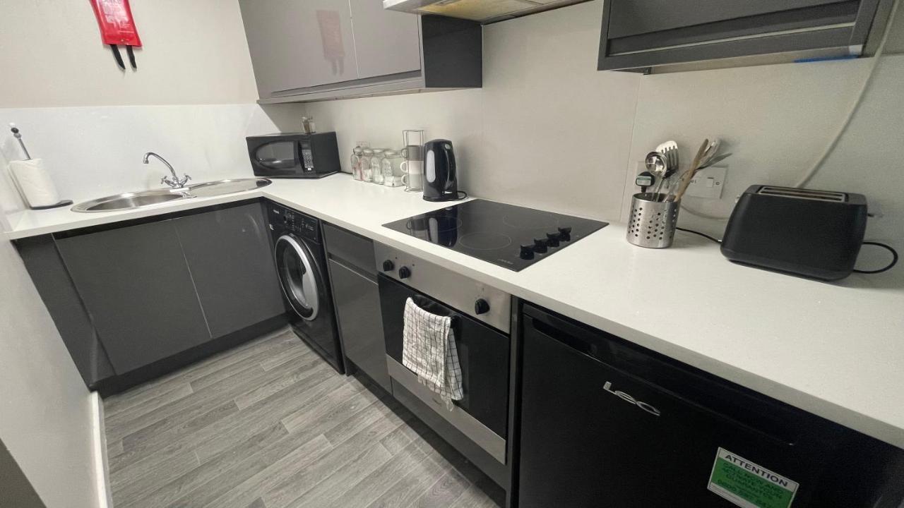 Mays Apartments - 102 Mill Street, Free Parking, 2 Minute Walk To Baltic Market And City Centre - Apartments Sleep 1-10 Guests 리버풀 외부 사진